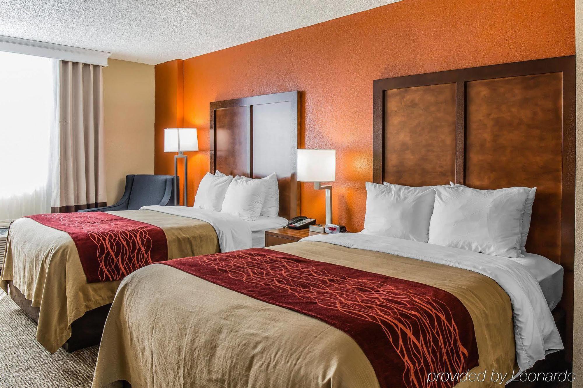 Comfort Inn & Suites Lakeland North I-4 Exterior photo